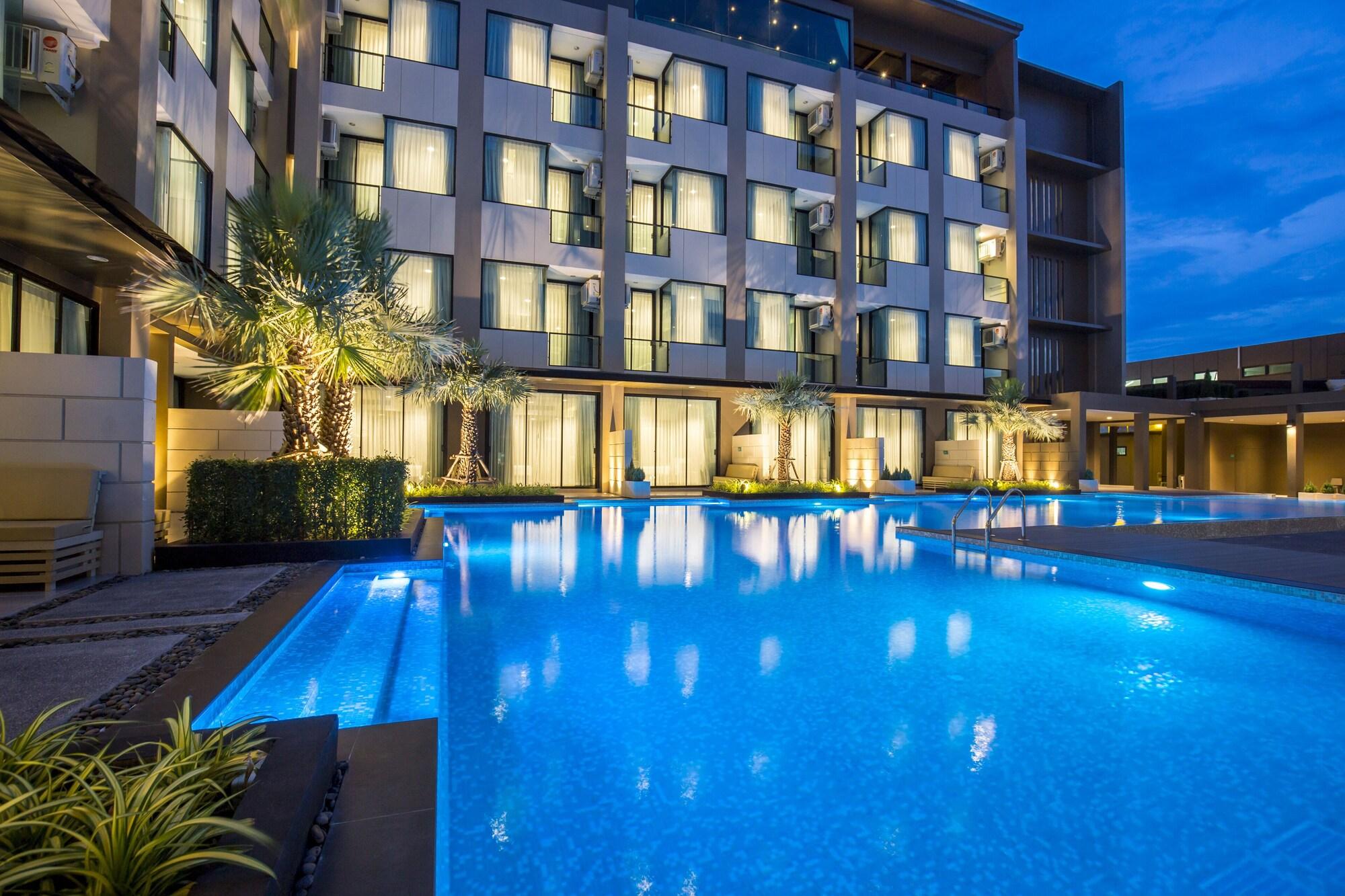 The Crystal Hotel Buriram - Formerly X2 Vibe Buri Ram Eksteriør billede