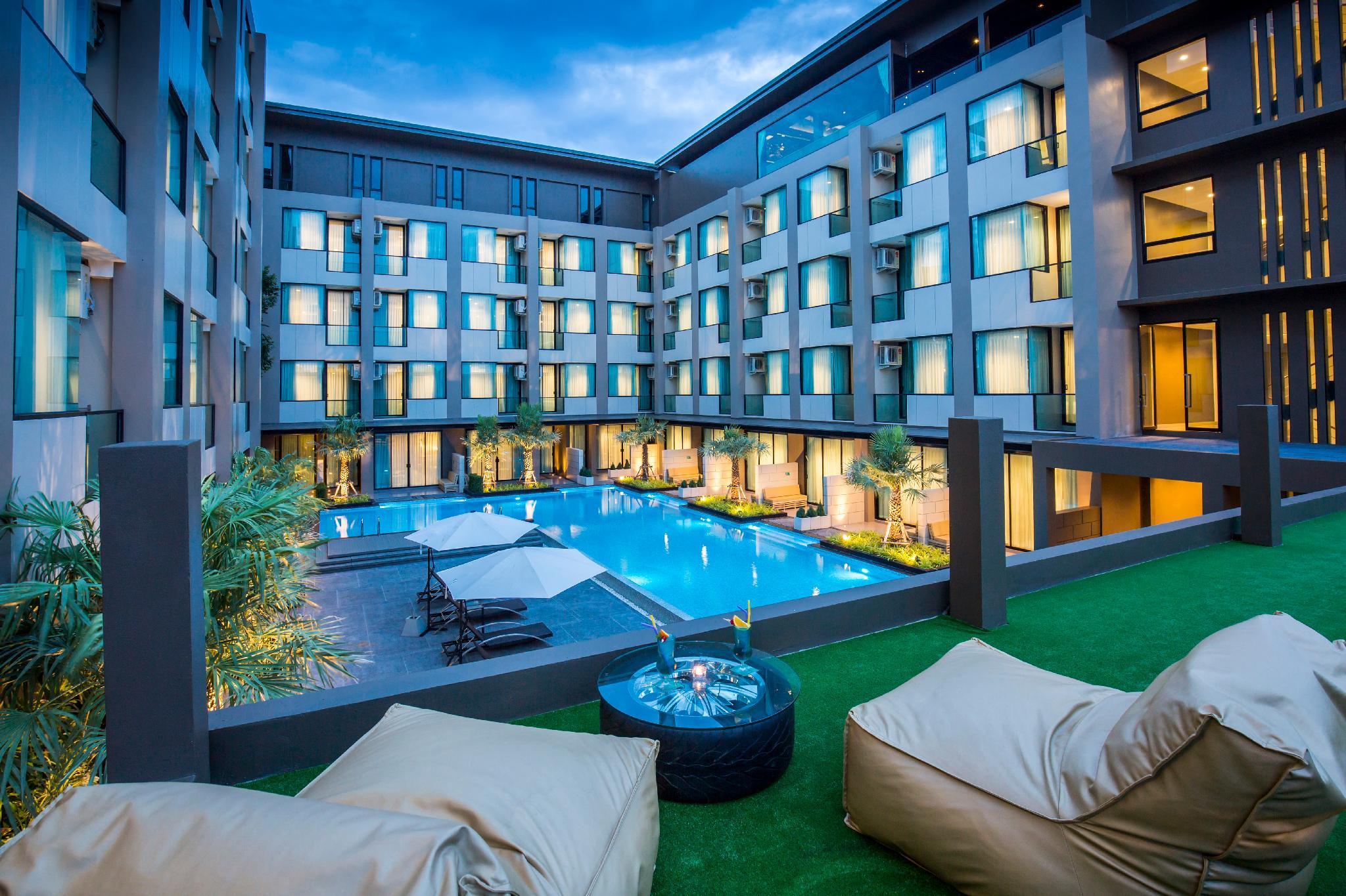 The Crystal Hotel Buriram - Formerly X2 Vibe Buri Ram Eksteriør billede