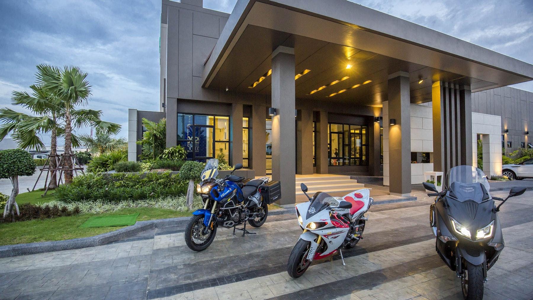 The Crystal Hotel Buriram - Formerly X2 Vibe Buri Ram Eksteriør billede