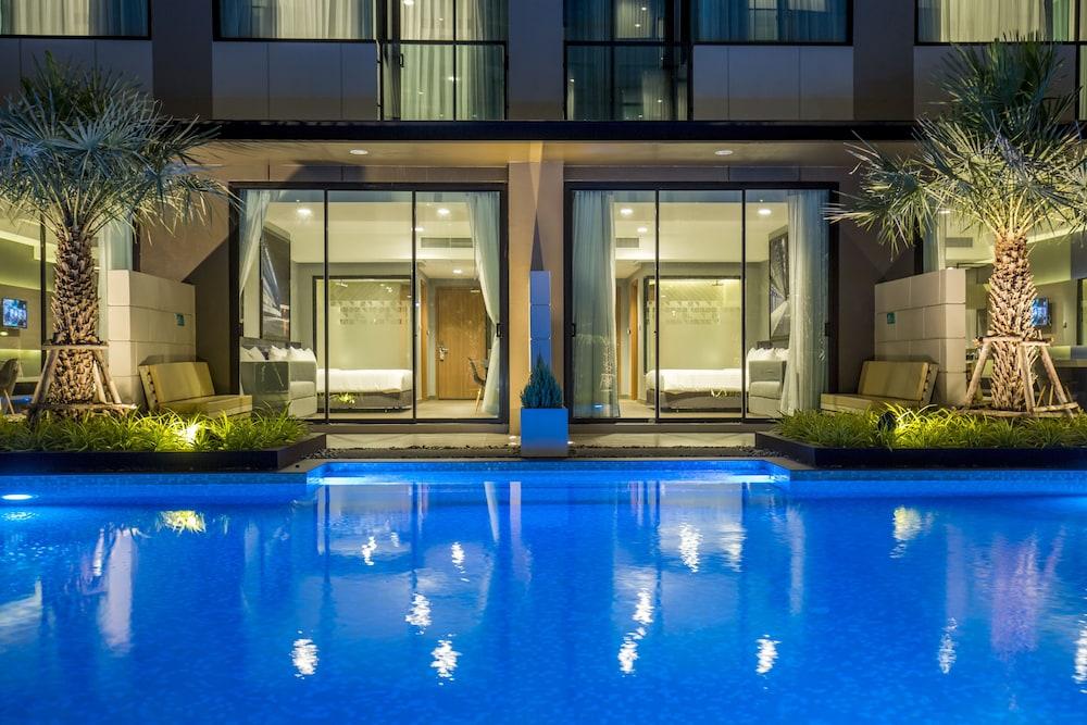The Crystal Hotel Buriram - Formerly X2 Vibe Buri Ram Eksteriør billede