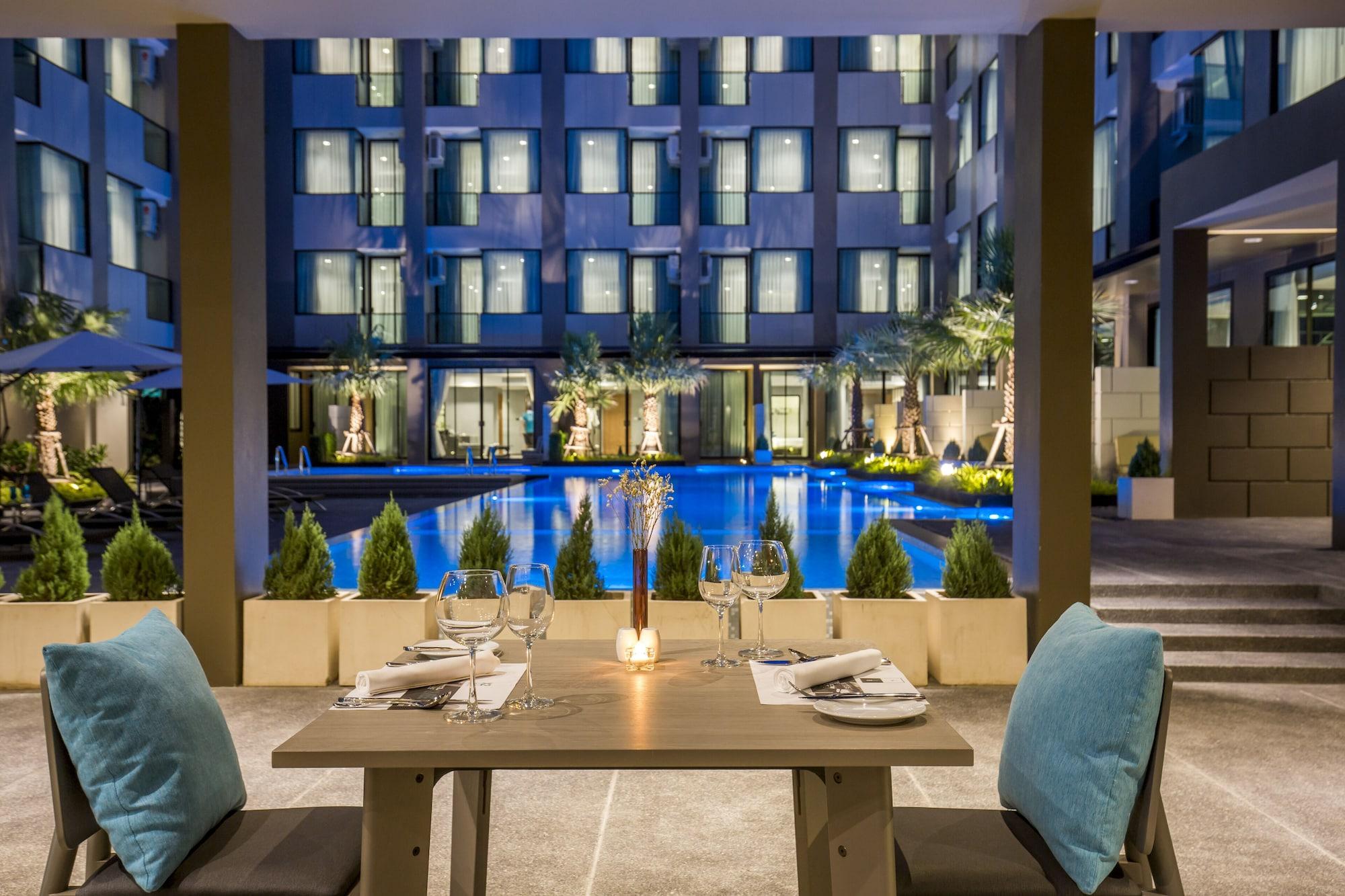 The Crystal Hotel Buriram - Formerly X2 Vibe Buri Ram Eksteriør billede
