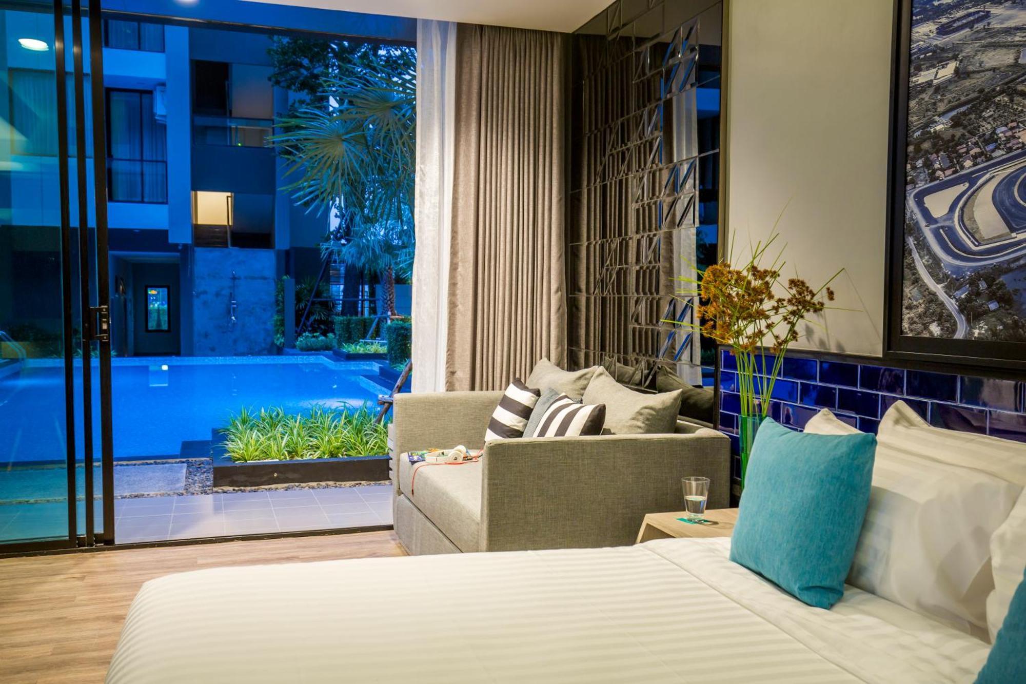 The Crystal Hotel Buriram - Formerly X2 Vibe Buri Ram Eksteriør billede